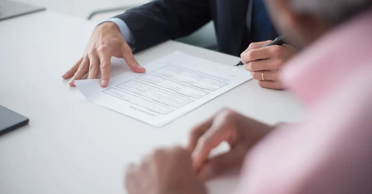 Comment Évaluer le Retour sur Investissement d'un Consultant Informatique