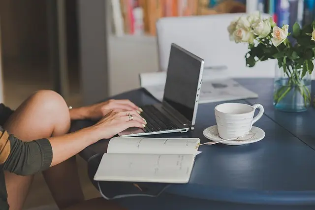 5 Étapes Clés pour Évaluer la Compétence d'un Expert Informatique