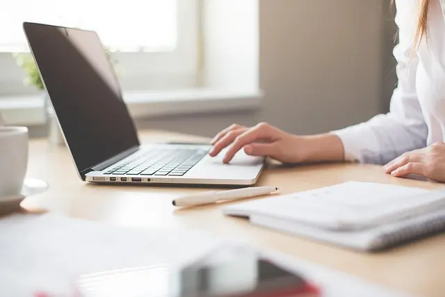 Comment Choisir le Bon Expert Informatique pour Votre Projet