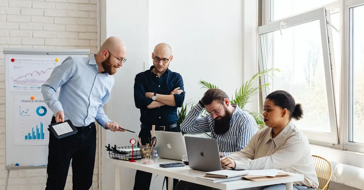 Comment Évaluer les Compétences d'un Expert en Informatique