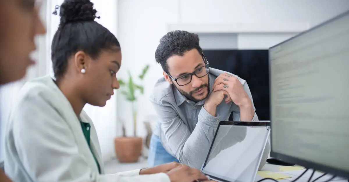 5 Avantages Clés de Travailler avec un Expert Informatique