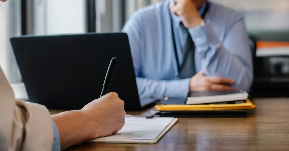 Guide Pratique pour Évaluer un Expert Informatique