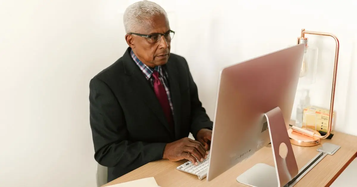 Les Avantages d'Engager un Expert en Informatique
