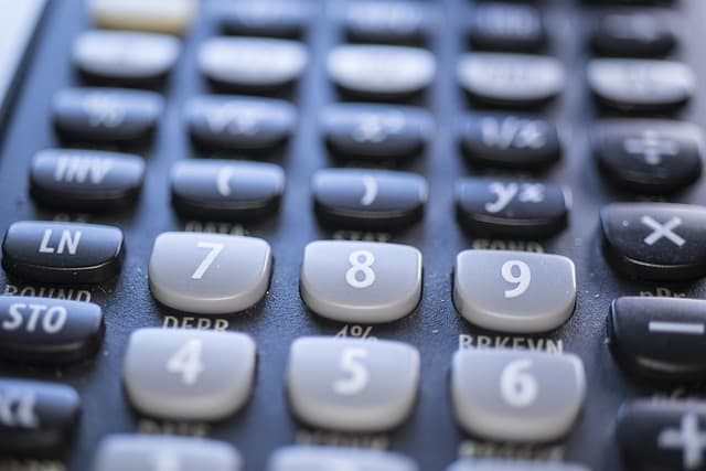 Les 10 Meilleures Pratiques pour Évaluer un Expert Informatique