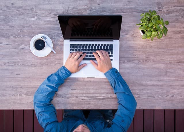 Les Meilleures Pratiques pour Choisir un Expert en Informatique