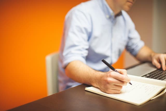 7 Erreurs à Éviter Lors de l'Évaluation d'un Expert Informatique
